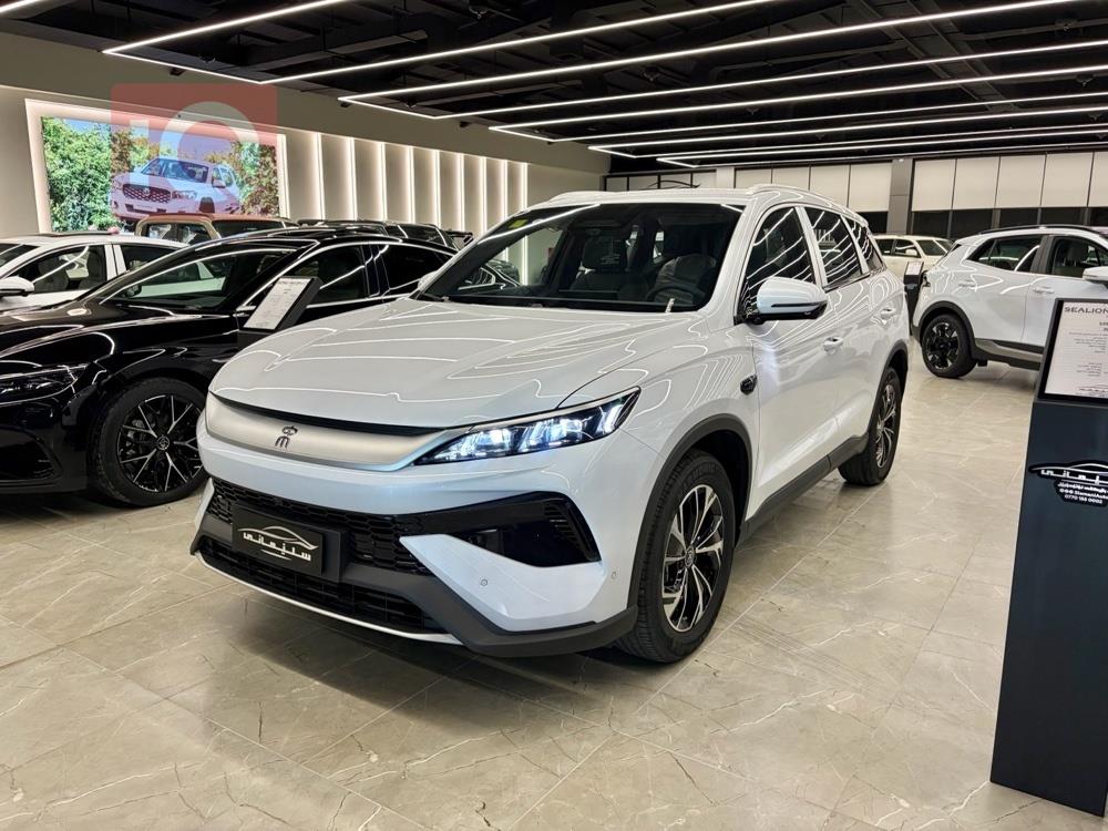 https://cdn.iqcars.io9e2370f2-742a-42a9-95e5-3e04fca312f6_2.jpg